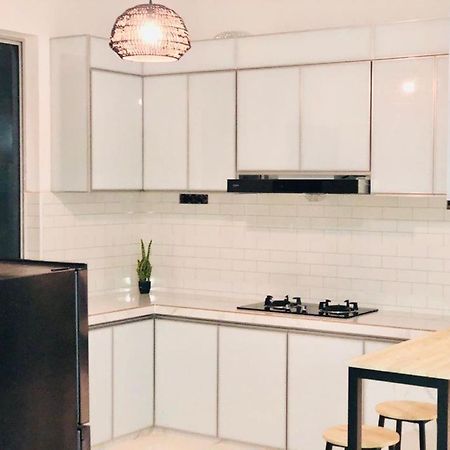 Villa Pool Kepala Batas Kampong Hilir  Екстер'єр фото