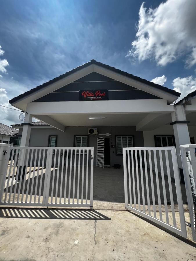 Villa Pool Kepala Batas Kampong Hilir  Екстер'єр фото